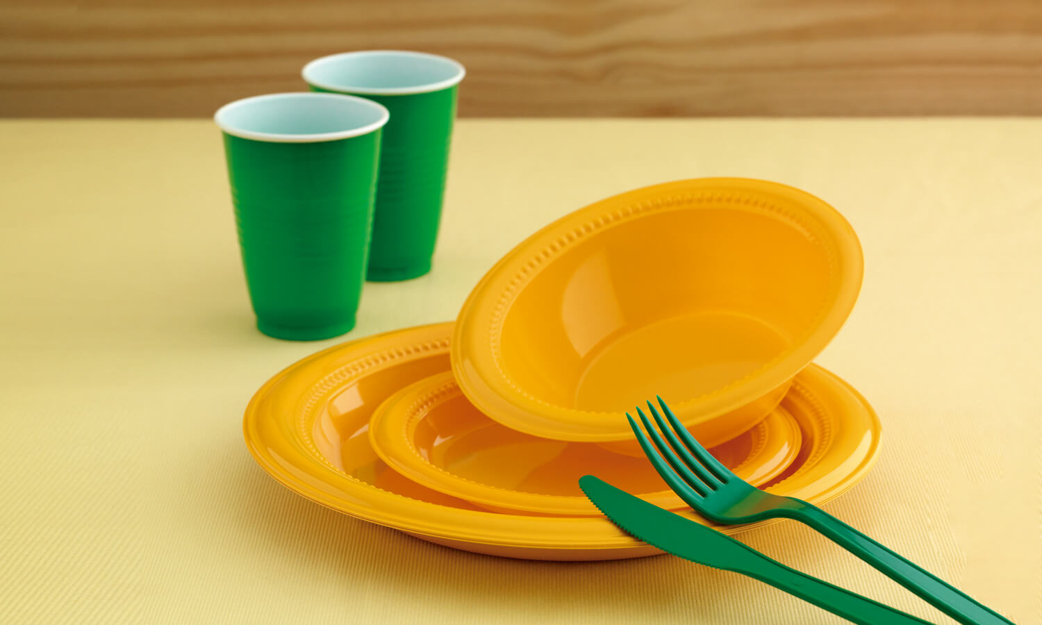 platos-plásticos-color